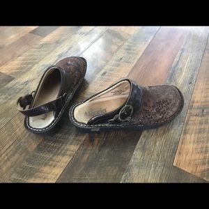 Alegria brown leather shoes